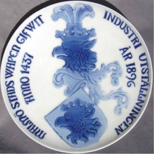 A blue and white plate

Description automatically generated